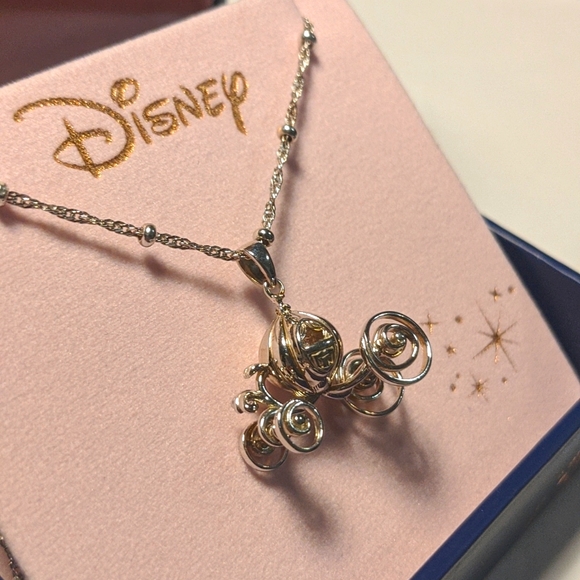 Rocklove x Disney Cinderella Pumpkin Coach Necklace - Picture 3 of 5